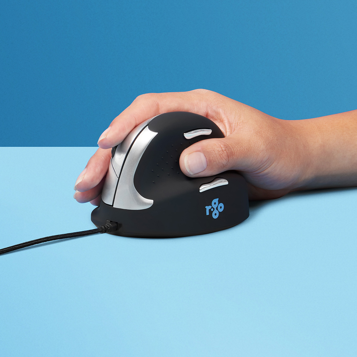 Ergonomic mouse | R-Go Tools | Healthy working